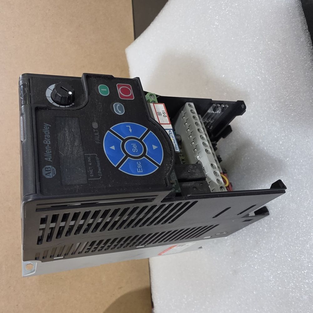 Allen-Bradley 25B-B017N104 PowerFlex 525 AC Drive 240V 5HP EtherNet/IP